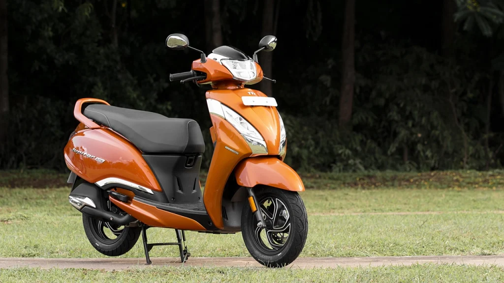 शानदार माइलेज वाले टॉप-5 स्कूटर्स, देखें लिस्ट 3 Top 5 Best Milege Scooters List